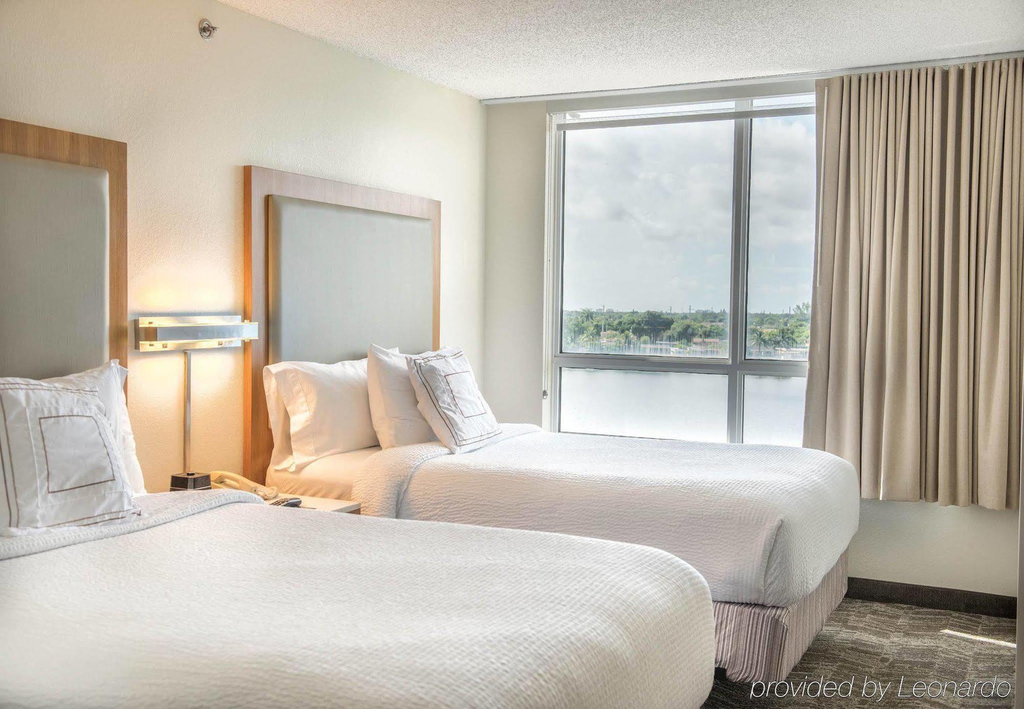 Springhill Suites By Marriott Miami Airport South Blue Lagoon Area Miami Springs Eksteriør billede